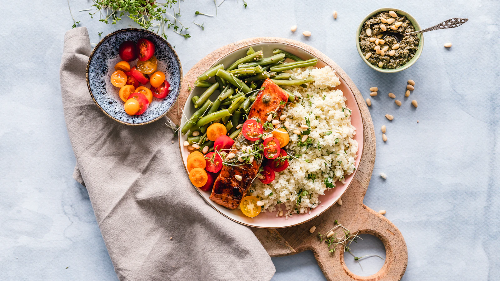 A healthy meal with fresh vegetables.